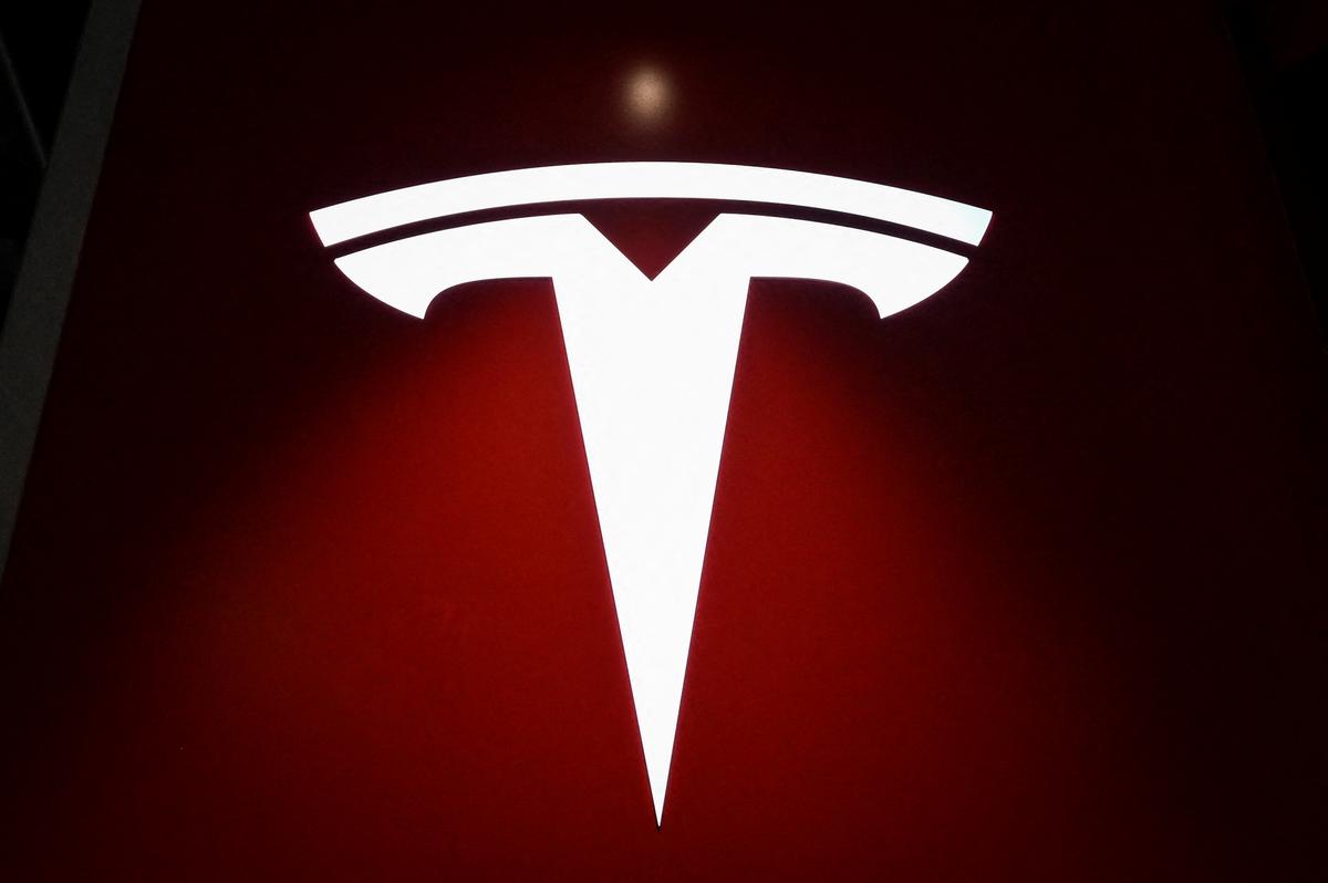 US Auto Safety Regulator Investigating Tesla After Two Steering Wheels Fell Off
