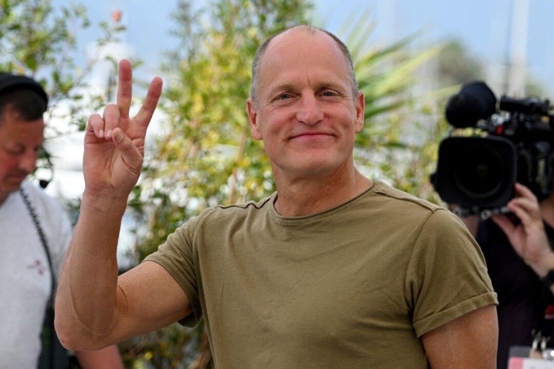 EXCLUSIVE: Anti-Mandate Hollywood Speaks Up Against COVID-19 Vaccines