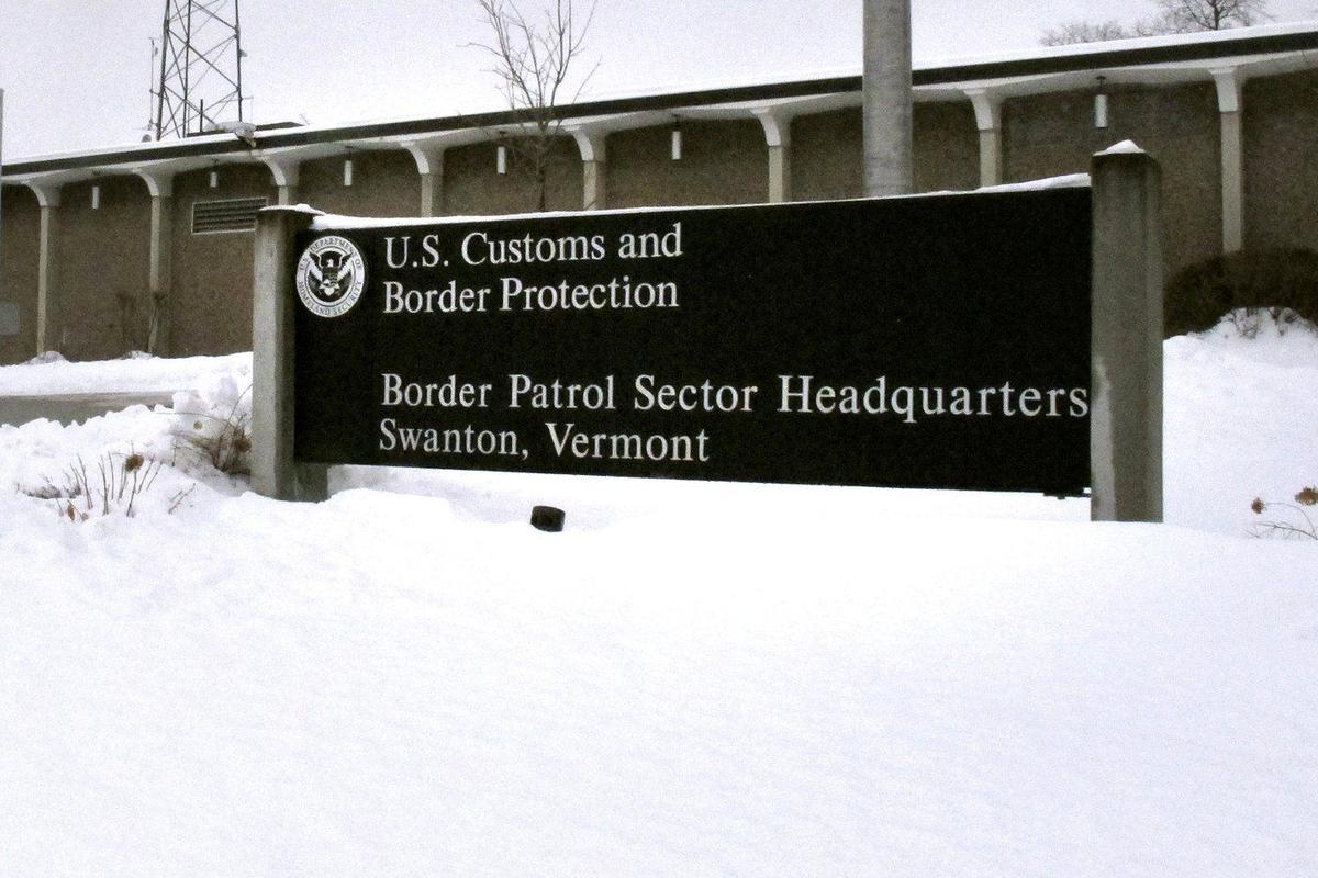 Vermont Officials Investigating After Man Dies Crossing Border From Quebec
