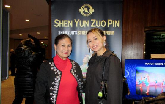 Glenda Totten (L) and Lynn Covarrubias enjoyed Shen Yun Performing Arts at the Segerstrom Center for the Arts on Feb. 28. (Linda Jiang/The Epoch Times)