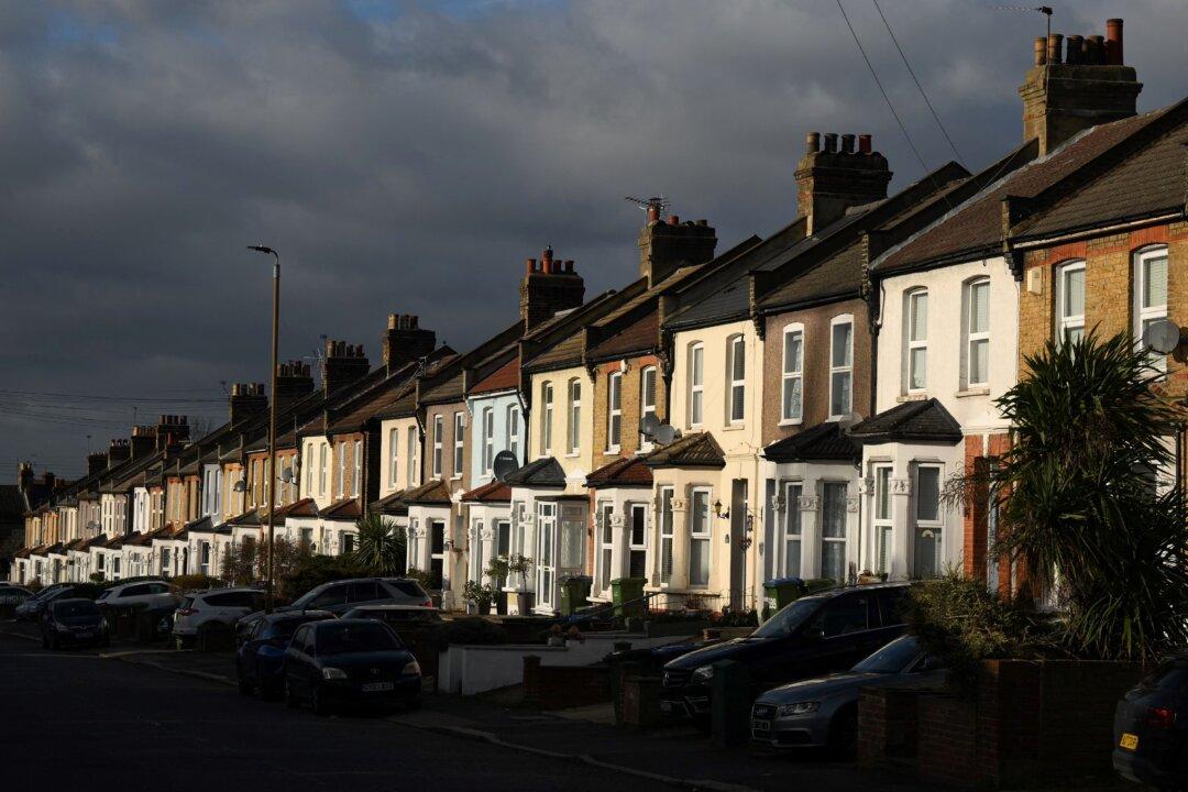 Rents Hit Fresh High as UK Housing Supply Remains Squeezed