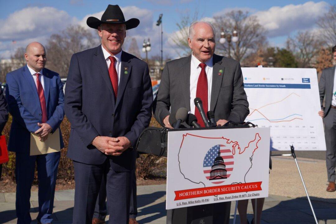 New Congressional Caucus to Address Human Trafficking, Drugs at US-Canada Border