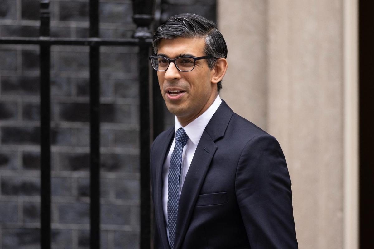 UK’s Sunak Vows to End Illegal Immigration via Small Boats ‘Once and for All’