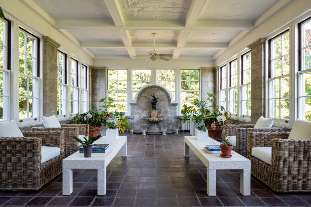 A Grand Greenwich Estate