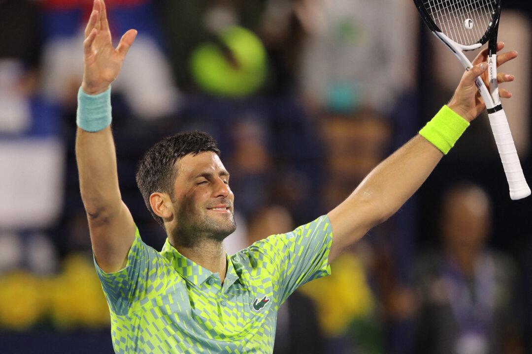 Flawless Djokovic Downs Hurkacz to Reach Dubai Semifinals