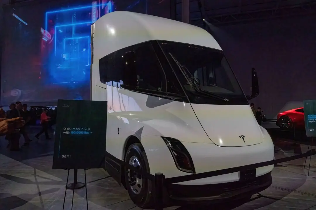 Tesla Semi Involved in First Fatal Accident