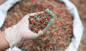 When the Fertilizer Salesman Says ‘Don’t Buy Fertilizer,’ Pay Attention