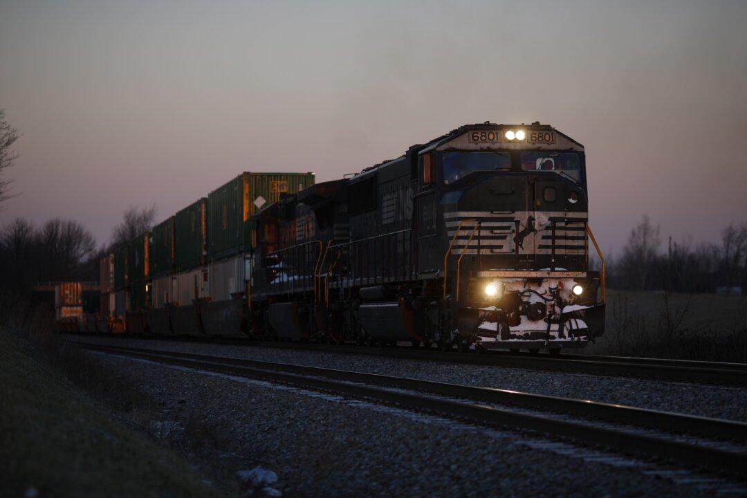 Largest Railroad Merger in 2 Decades Approved, Linking US, Canada, Mexico