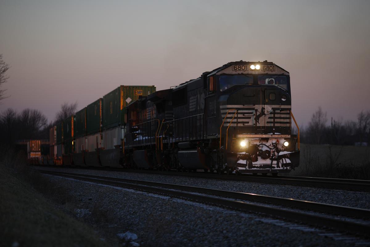 Largest Railroad Merger in 2 Decades Approved, Linking US, Canada, Mexico