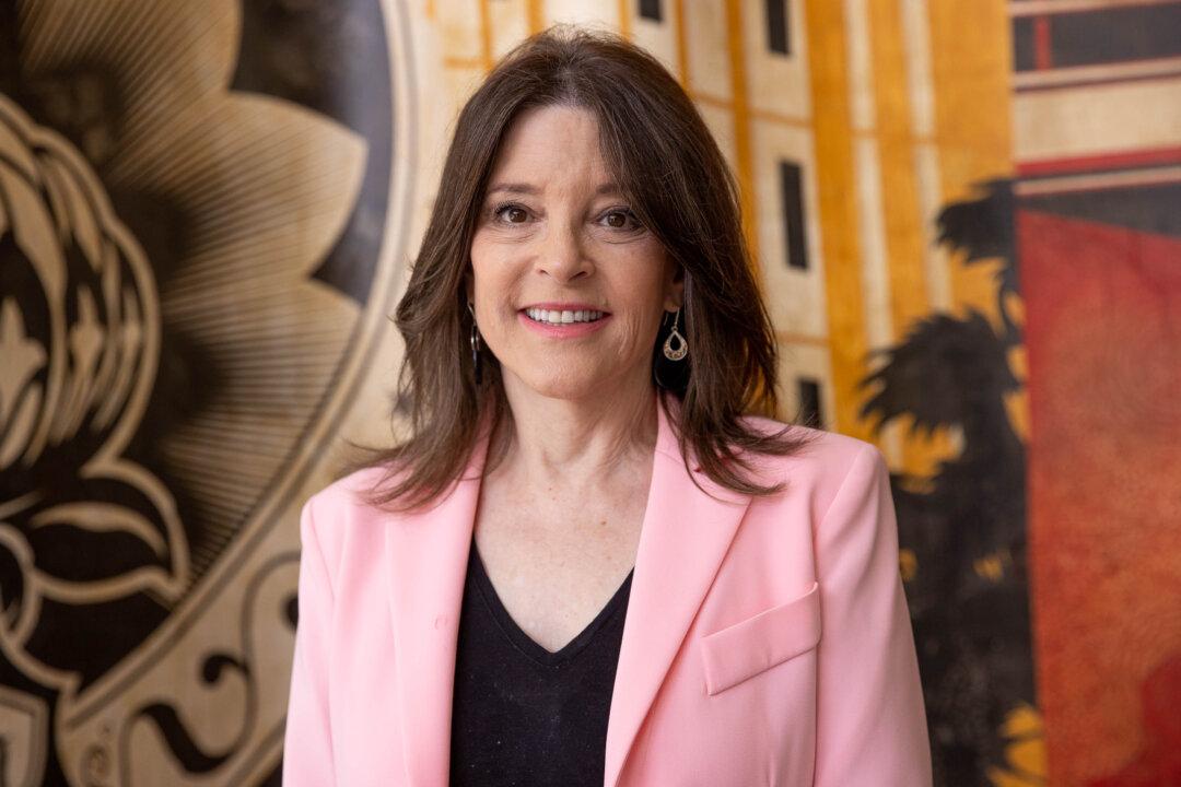 Marianne Williamson Accuses DNC of ‘Rigging’ Primary System in Favor of Biden