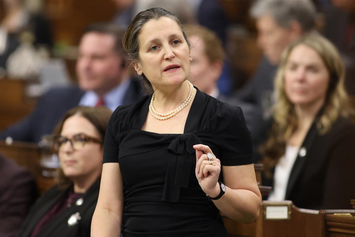 Inflation, Debt-Servicing Costs Add Challenges to Upcoming Federal Budget