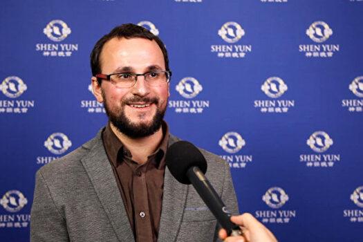 Mr. Filip Frąkała was moved by the performance of Shen Yun at the Opera Hall of the Centre for the Meeting of Cultures in Lublin, Poland, on March 3, 2023. (NTD)