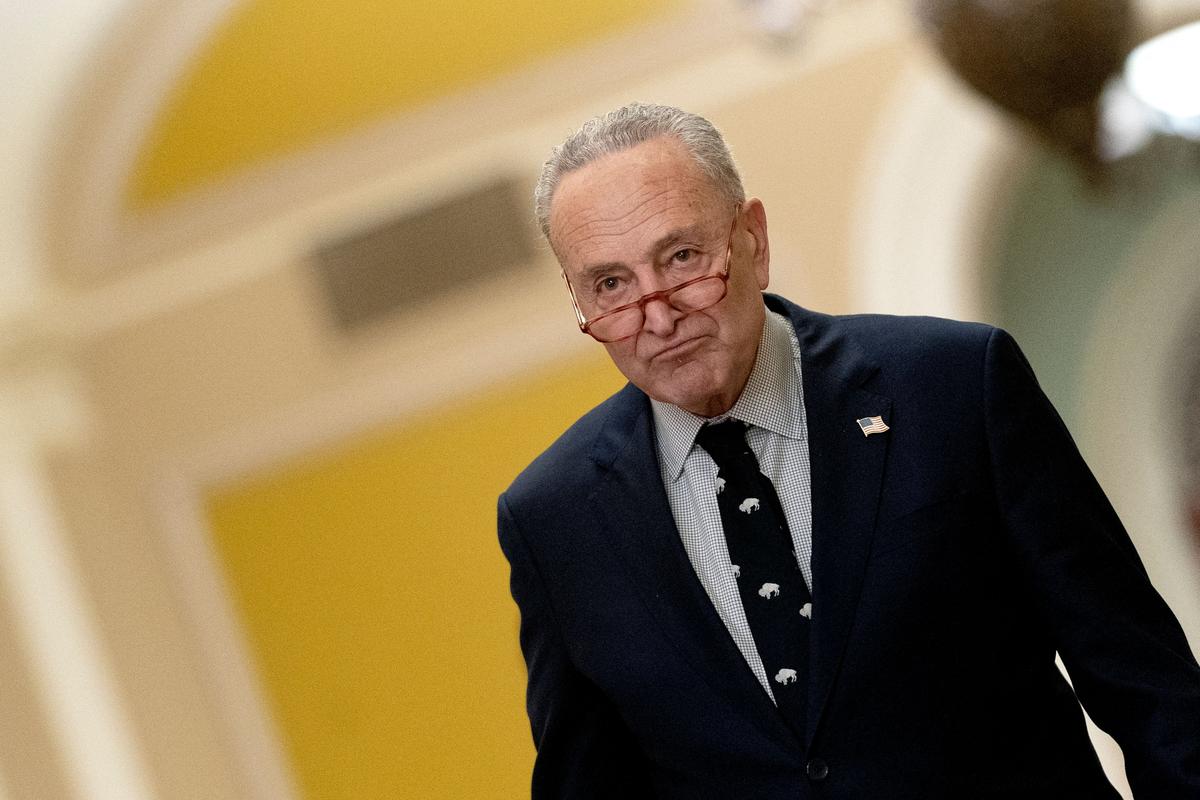 Schumer Calls on Fox News to Stop Tucker Carlson From Airing More Jan. 6 Footage