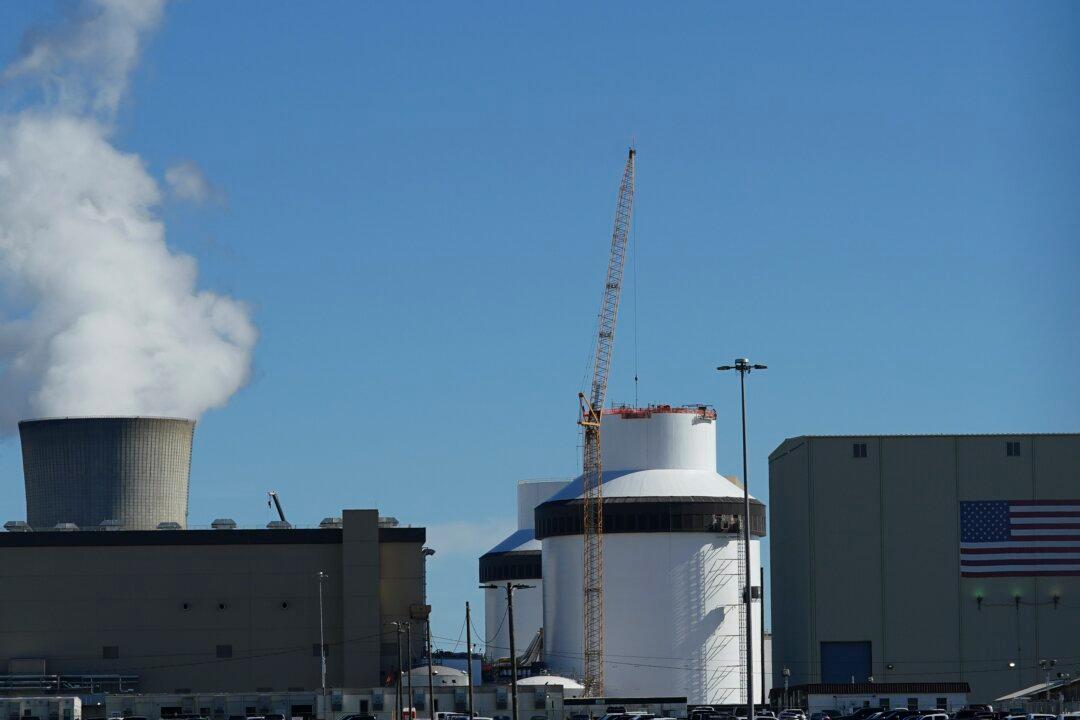 Georgia Nuclear Plant Begins Splitting Atoms for First Time