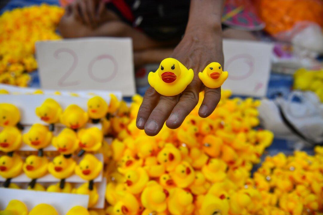 Thai Man Gets 2-Year Jail Term for Selling ‘Yellow Duck’ Calendar