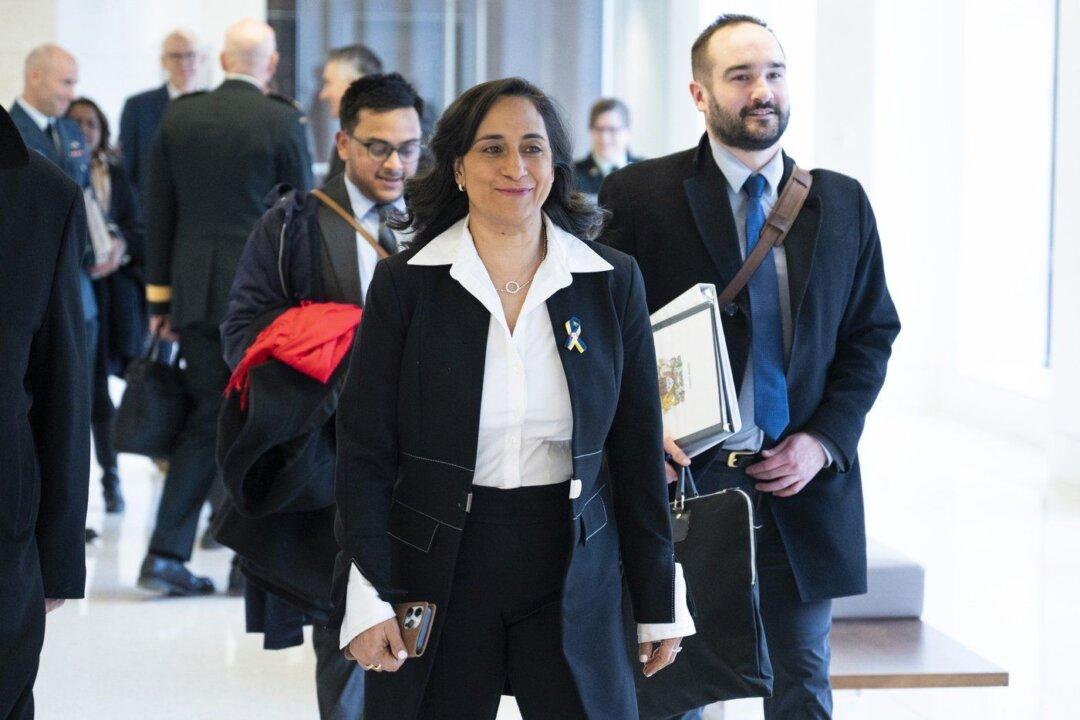 Defence Chief Wanted CF-18s to Destroy Object Over Yukon, but Fighters Were Delayed