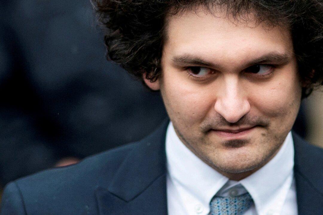 Bankman-Fried’s Lawyers Say October Trial May Need to Be Delayed