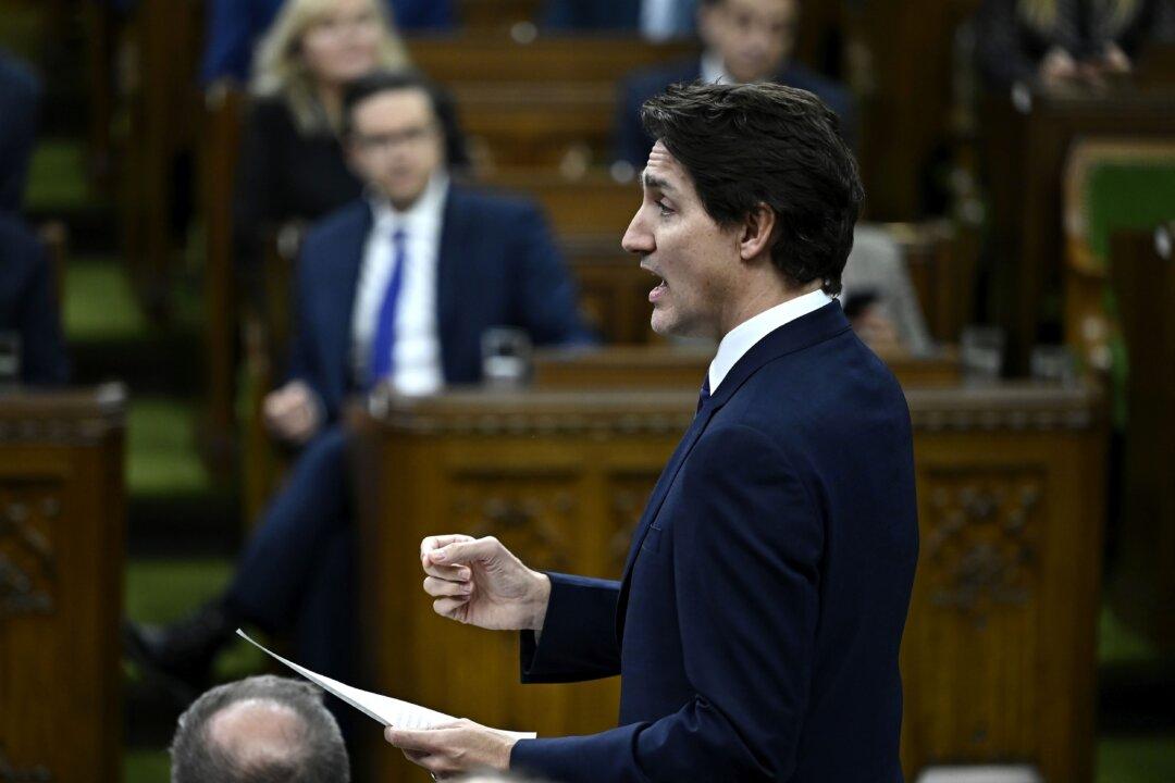 Opposition Leaders Ask Trudeau for Cost of Jamaica Stay