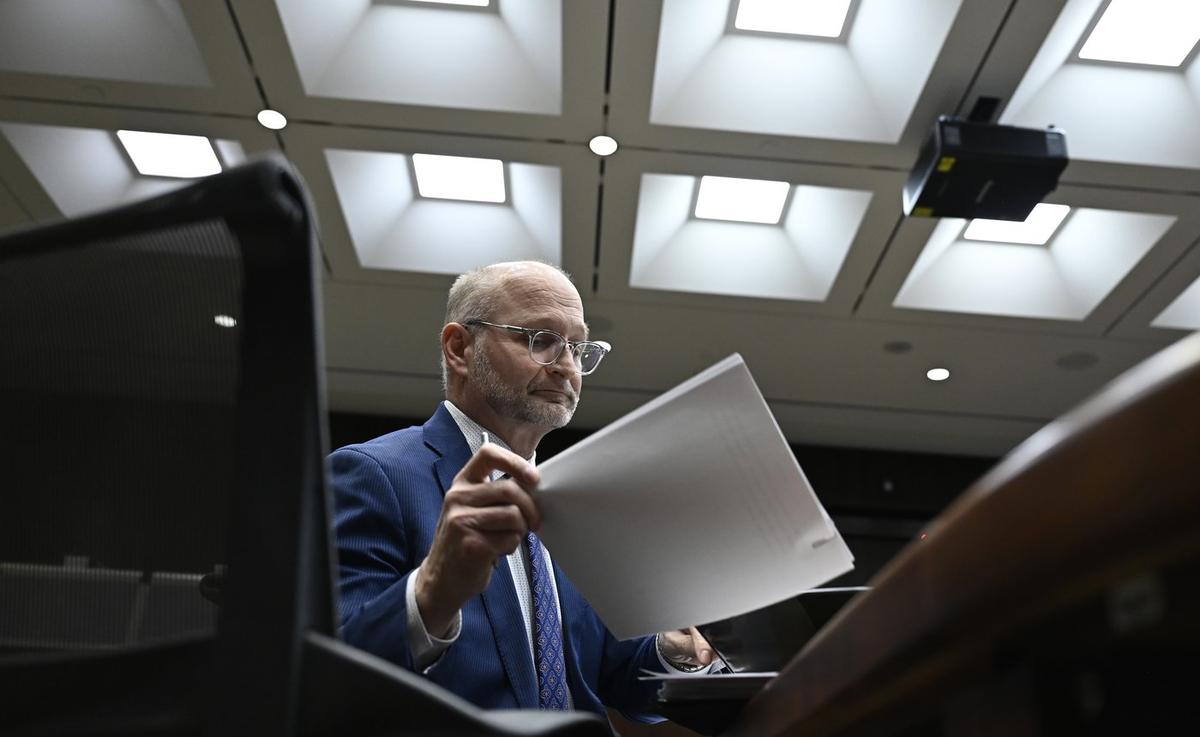 Federal Minister Responds to Premiers’ Objections Over His Comments on Natural Resource Rights