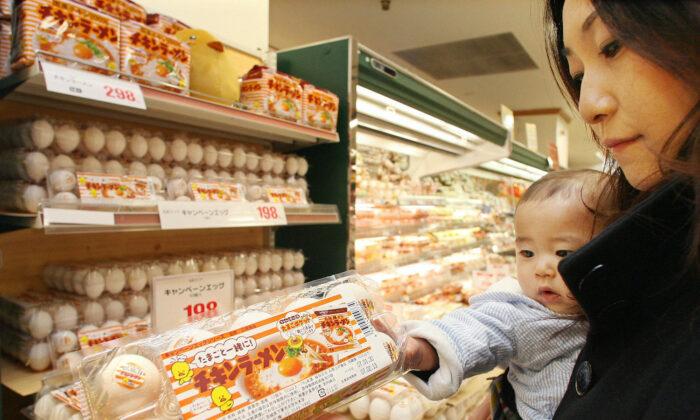 Bird Flu Creates Egg Shortages in Japan, Affecting Restaurant Chains, Retailers