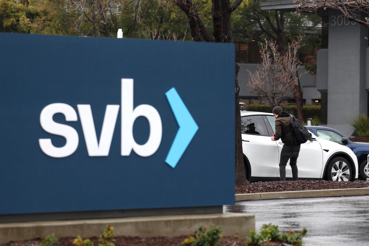 SVB Chief Sold $3.6 Million in Stock Shortly Before Bank’s Collapse