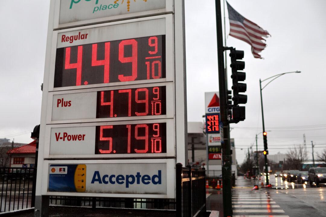 Gas Prices Surge in New Jersey, Around Nation