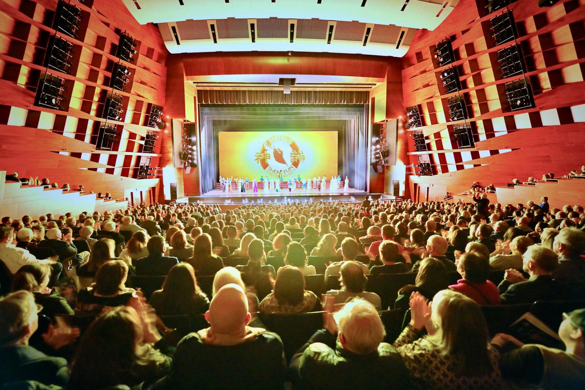 Shen Yun Shows ‘There’s Always a Way to See the Light,’ Says College Director