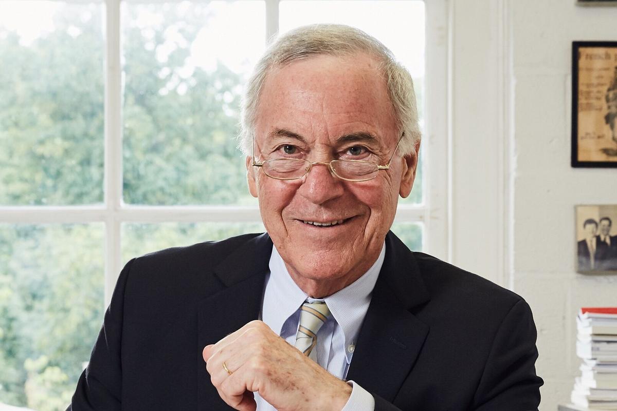 Depositors of Failed Banks Should Not Be Bailed Out: Reagan Economic Adviser