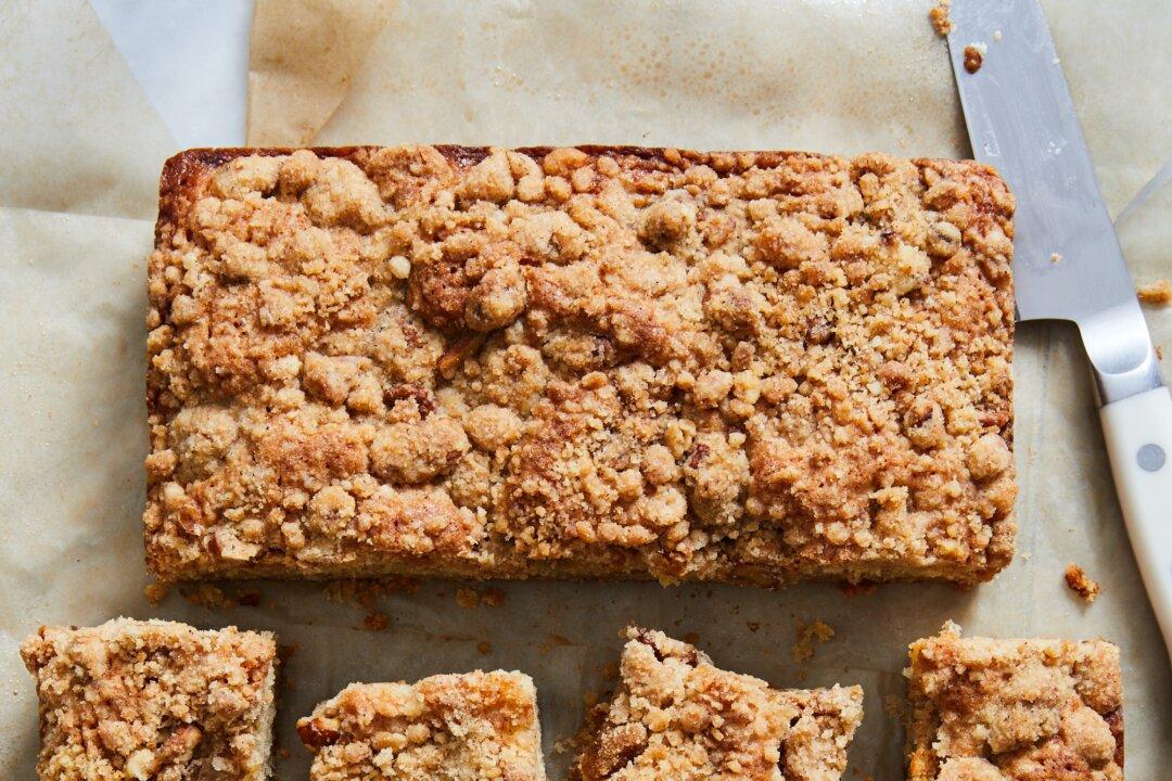 Banana Coffee Cake Is a Heavenly Breakfast Mashup