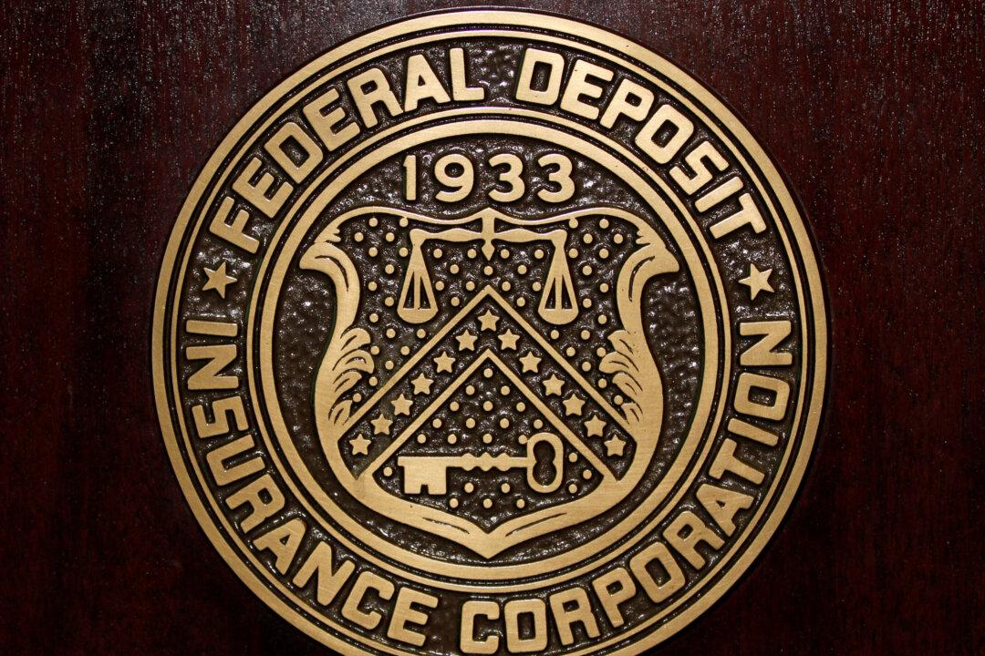 America’s Banking Regulators Have Failed