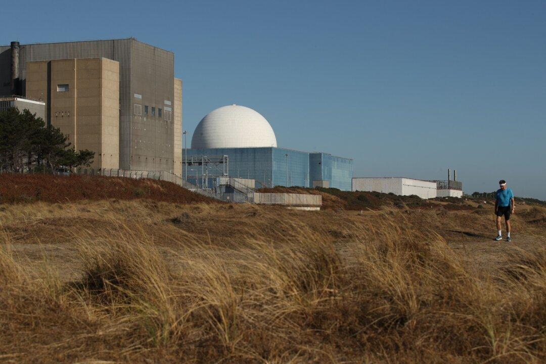 EDF Energy Plans to Extend Lives of UK Nuclear Power Plants