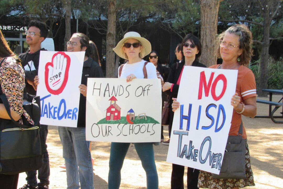 Staff at 29 Houston Schools Must Reapply for Jobs Under New State-Appointed Superintendent