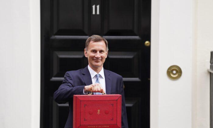 IFS: Britain in ‘Horrible Fiscal Bind’ Amid High Debt Spending