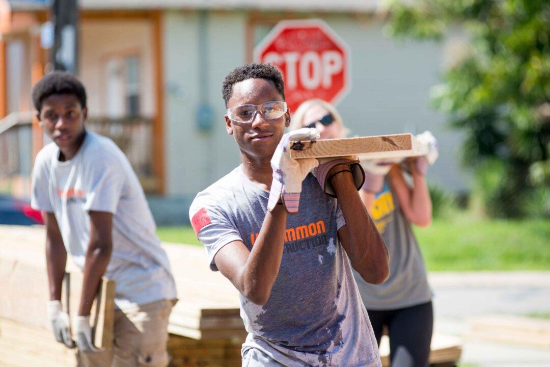 Innovative Program Teaches High Schoolers How to Build a House—and a Career
