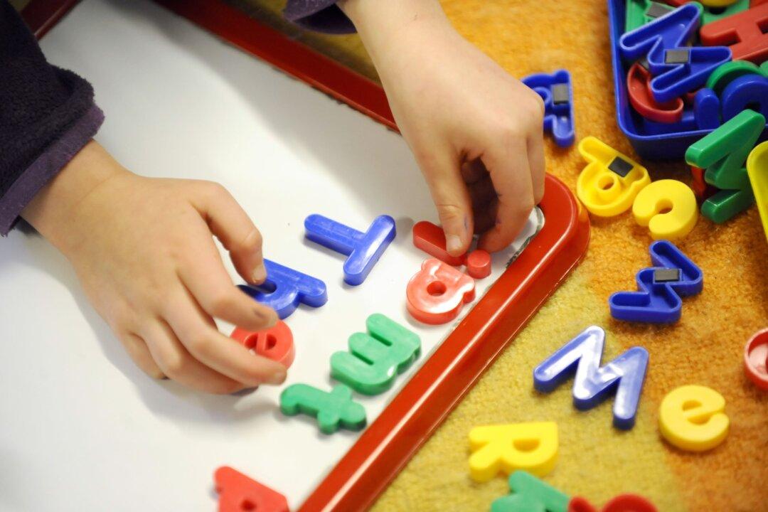 Government Announces Childcare Funding Boost for Families on Benefits