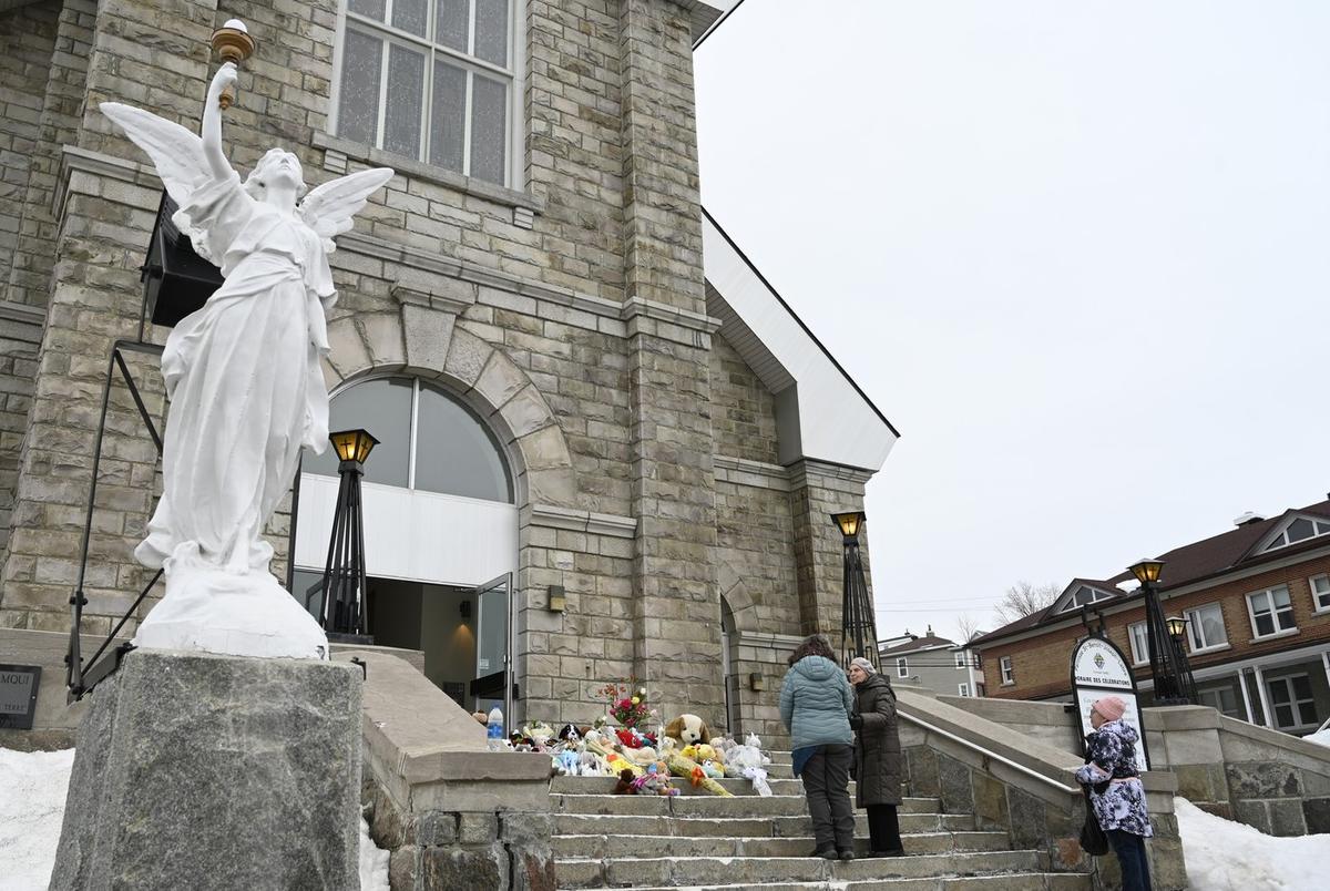 Legault, Party Leaders to Visit Quebec Town Reeling After Pedestrians Killed by Truck