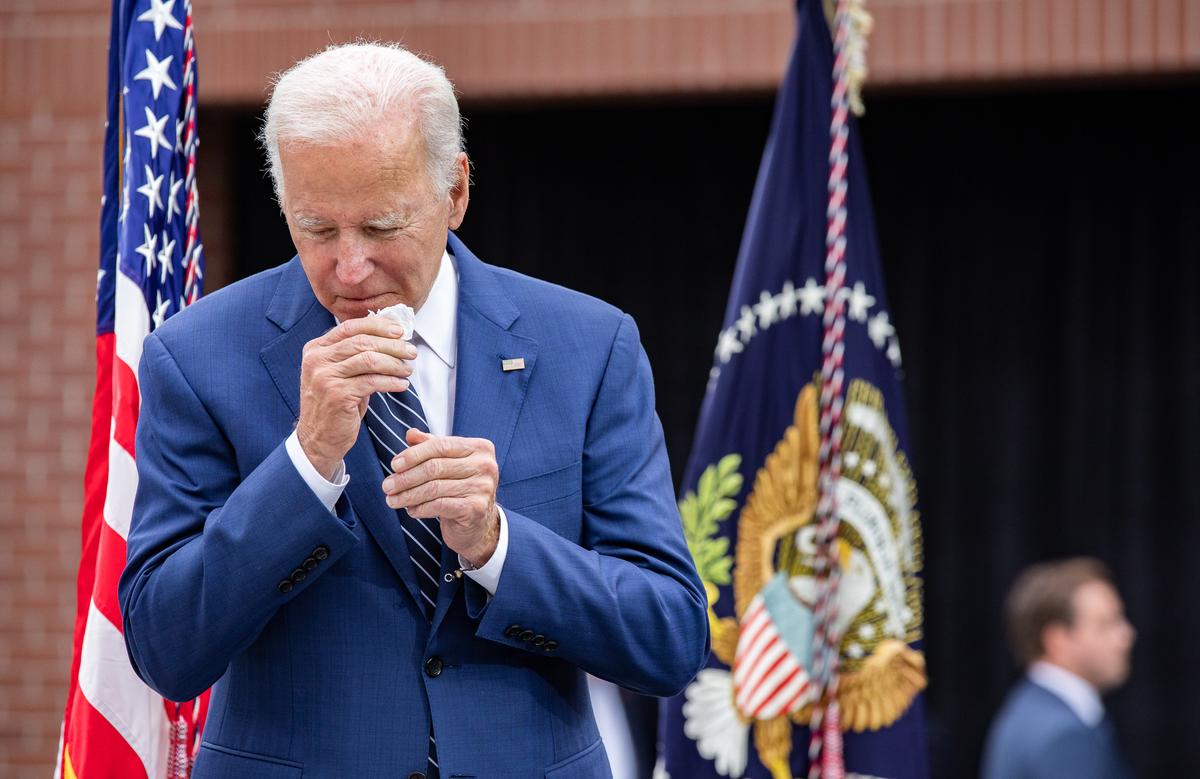 Former Vice President Calls for Biden to Meet With House Speaker for Debt Ceiling Talks
