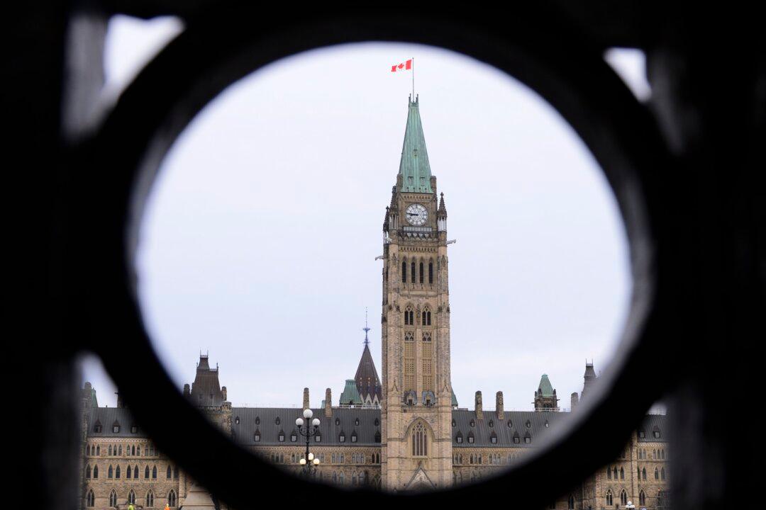 30 Percent Chance of Government Failing Fiscal Goal of Reducing Federal Debt Over Next Decade: Study