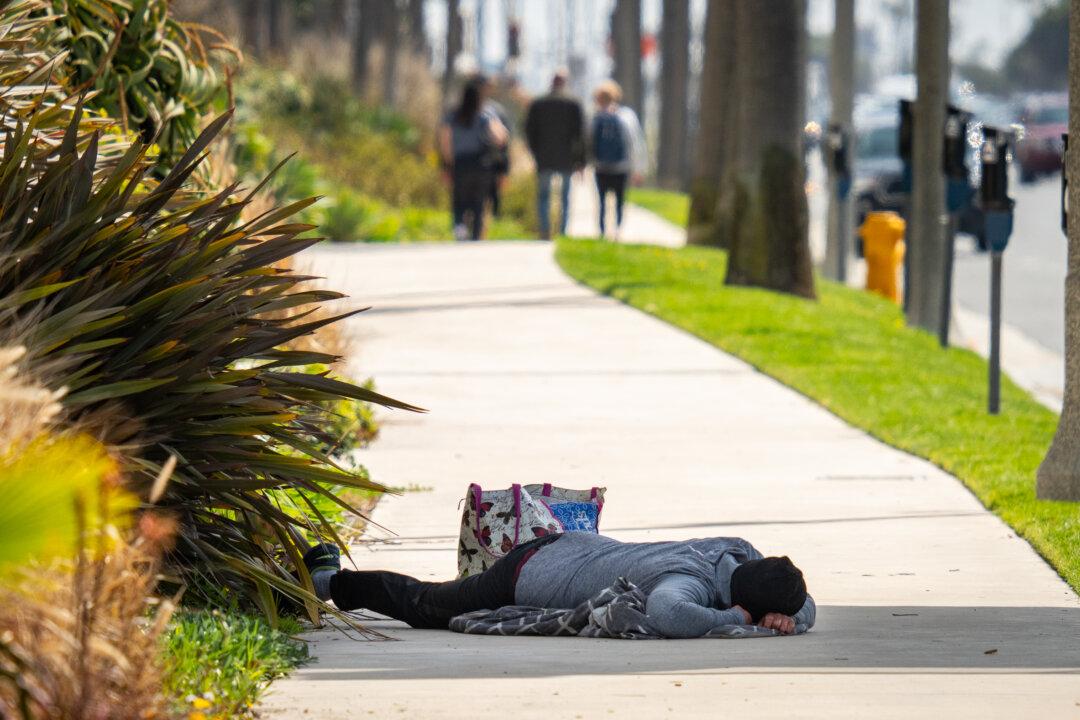 Huntington Beach Approves 90-Day Plan to End Homelessness