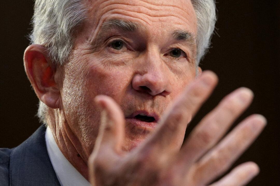 Fed Expects Banking Crisis to Trigger Recession Later This Year, Minutes Reveal
