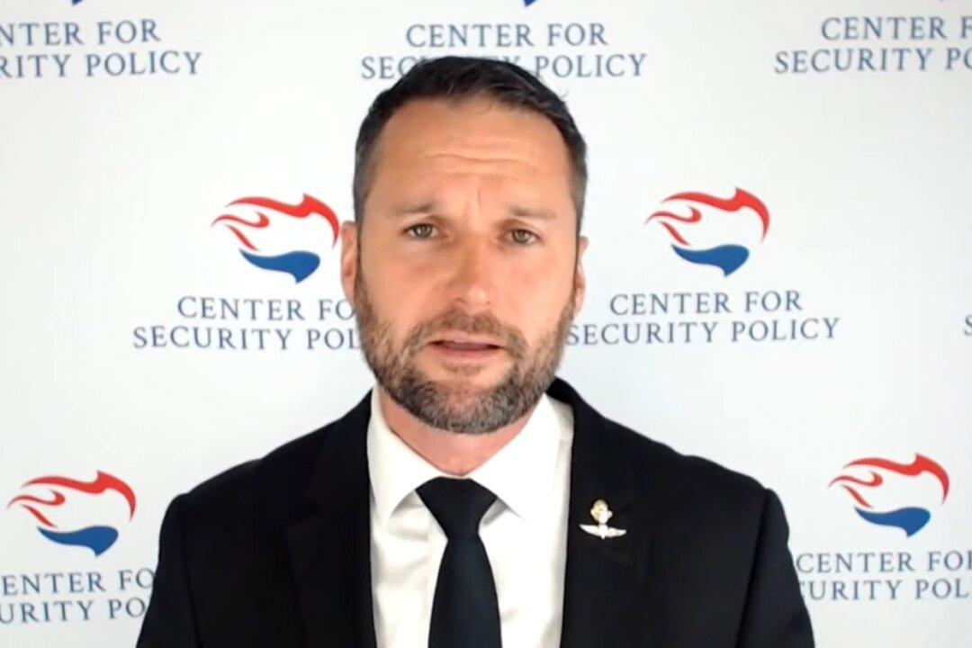 Marine Veteran Warns of Continued Concerns Despite Military COVID Mandate Repeal