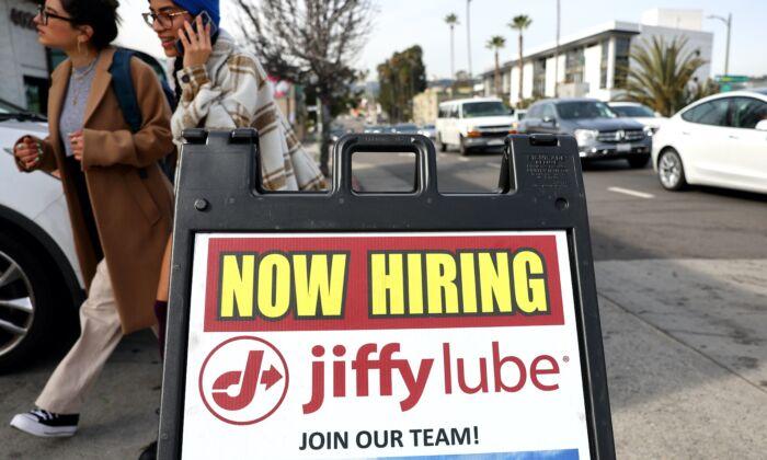 US Economy Adds 187,000 New Jobs, Unemployment Rate Climbs