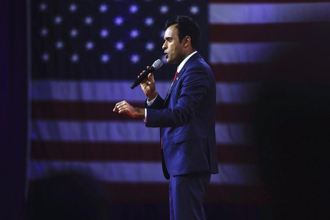 ‘Persecution, Not Prosecution’–Ramaswamy Calls on DeSantis and Haley to Join Him in Condemning Trump Indictment