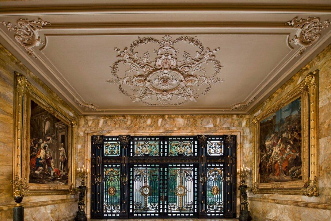 Alva Vanderbilt’s Marble House Became the Blueprint for Gilded Age Grandeur