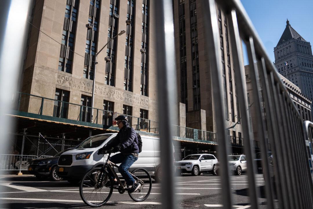 Woman Holding Trump Sign Arrested for Allegedly Attacking Family Outside Lower Manhattan Courthouse