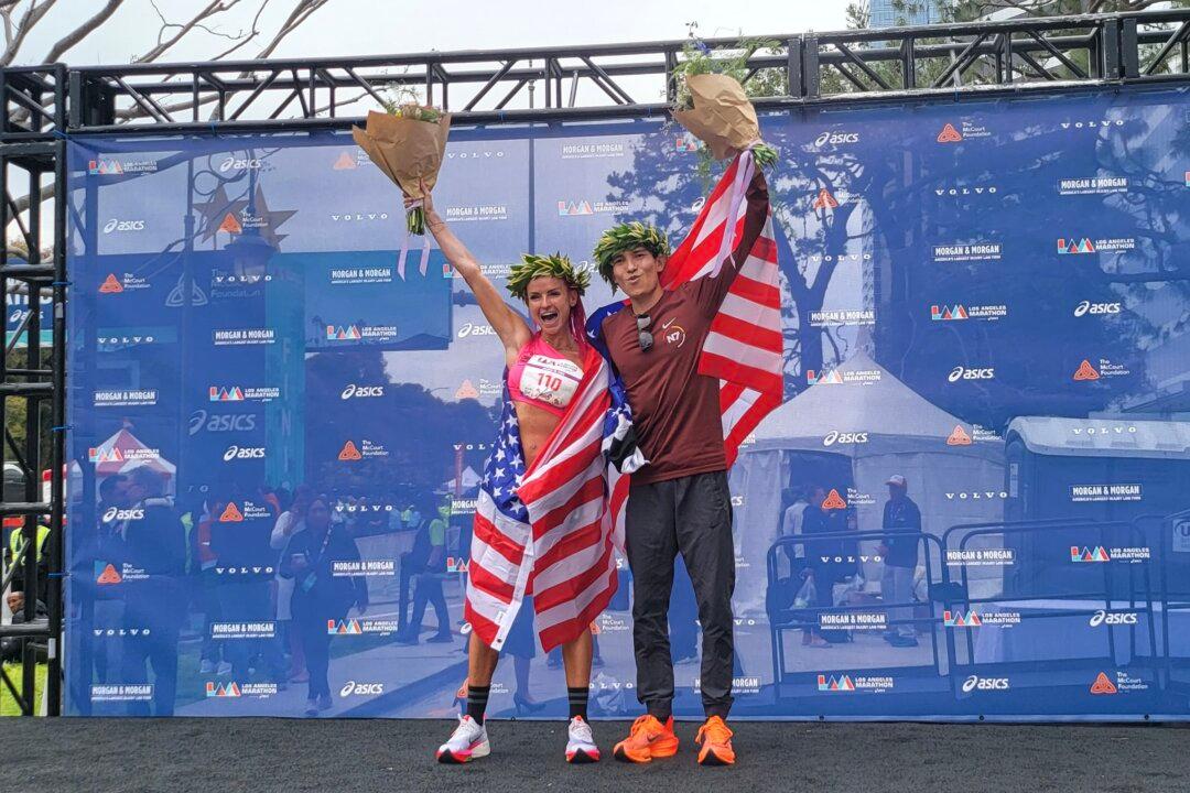 LA Marathon Draws in Thousands of Runners