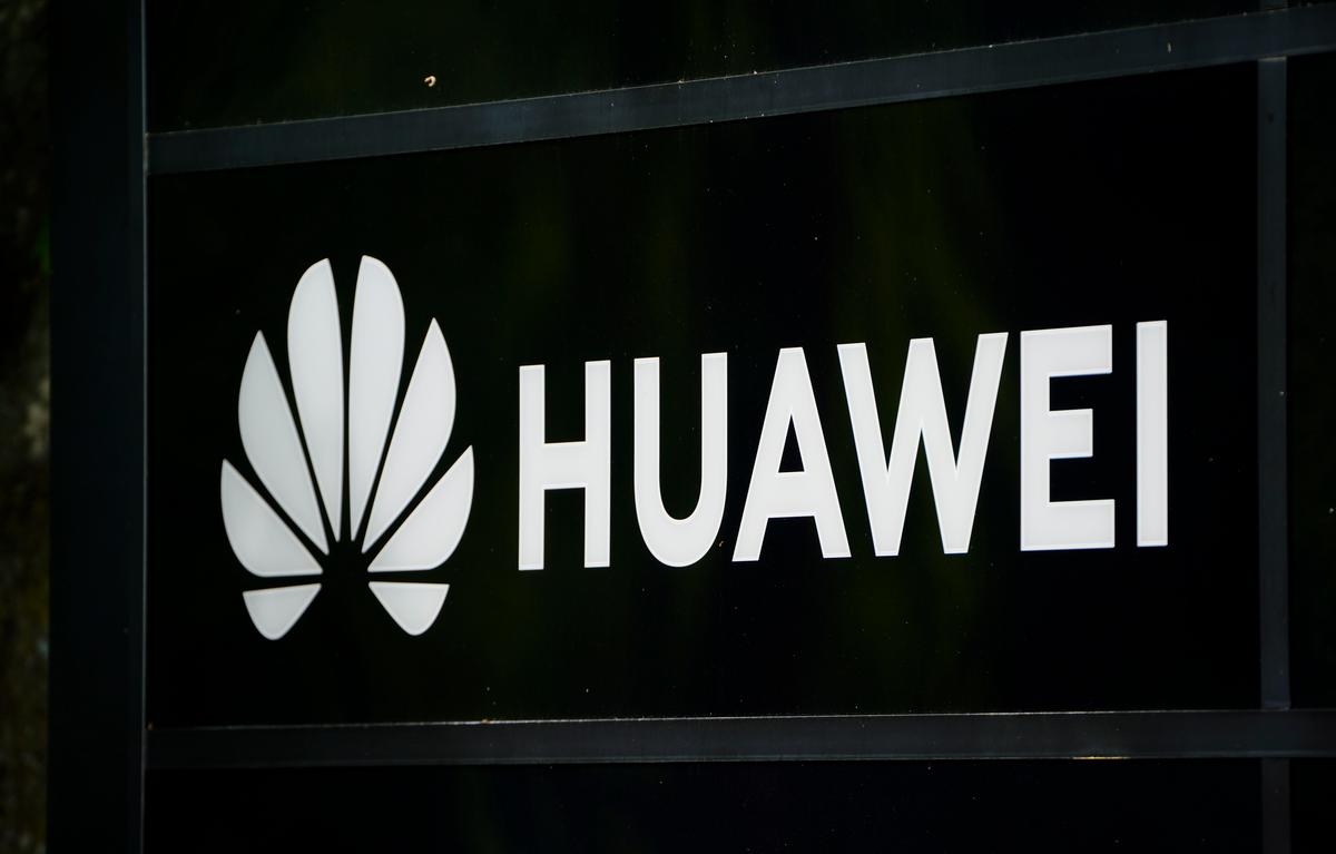 Canadian University Researchers Continue to Work With China’s Huawei