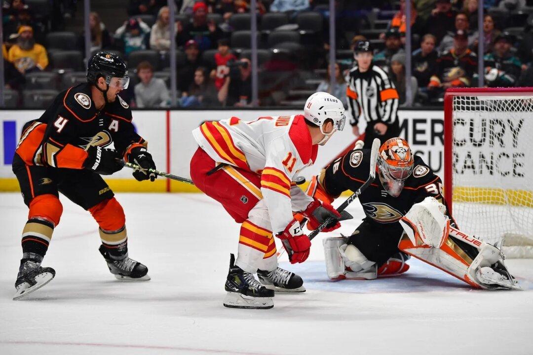 Flames Light up Ducks 5–1