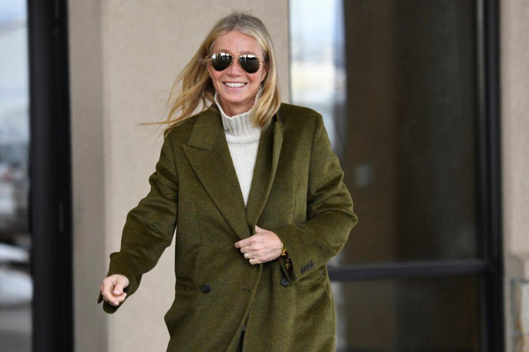 Gwyneth Paltrow Ski Collision Trial Brings Doctors to Stand