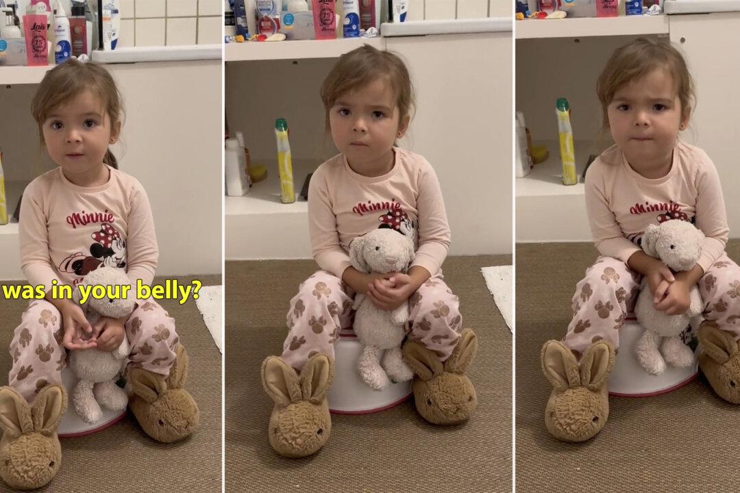 ‘I Was in Your Belly?’: Toddler Has an Adorable Reaction After Seeing Her Mom’s Pregnancy Photos